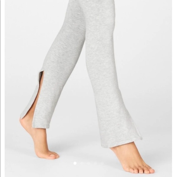 ISO Fabletics Seamless Rib Pant - Picture 1 of 2